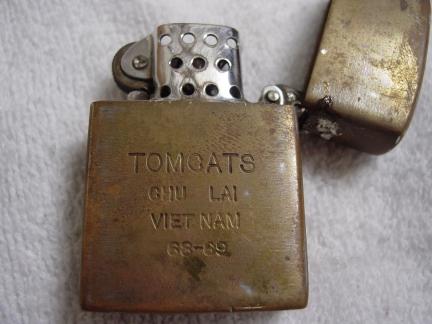 MEMORABILIA - Lighters-Ashtrays-Matches -